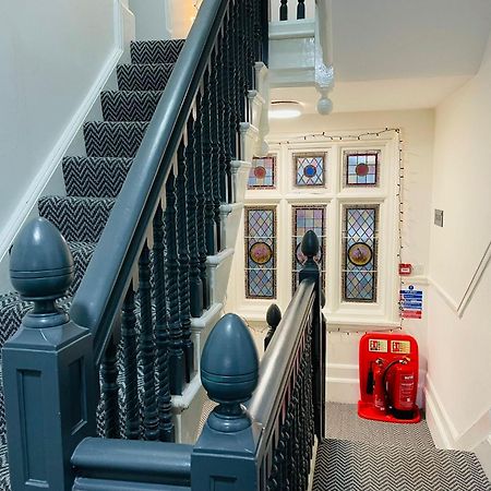 Woodford Hotel London Bagian luar foto