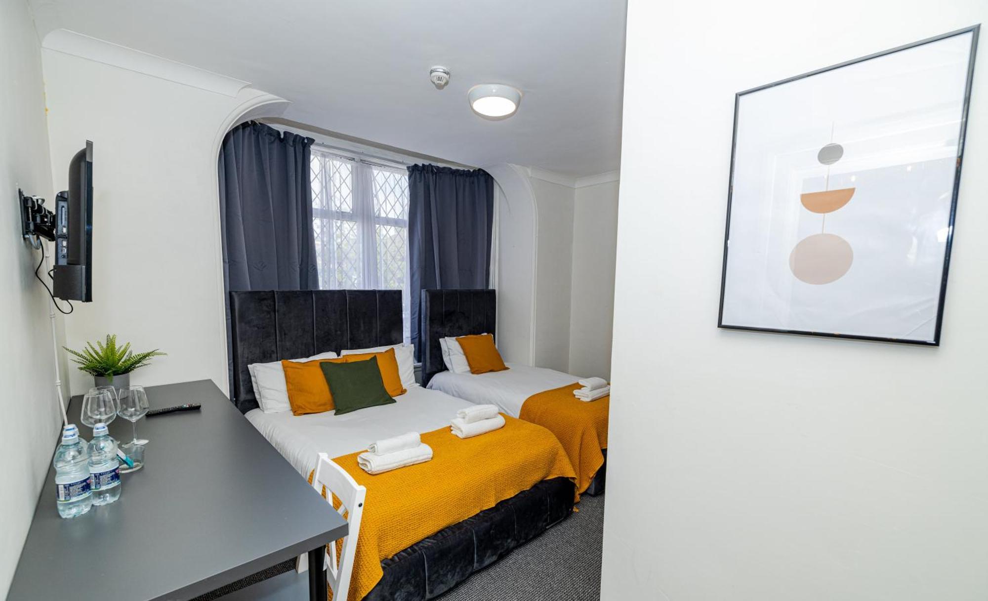 Woodford Hotel London Bagian luar foto