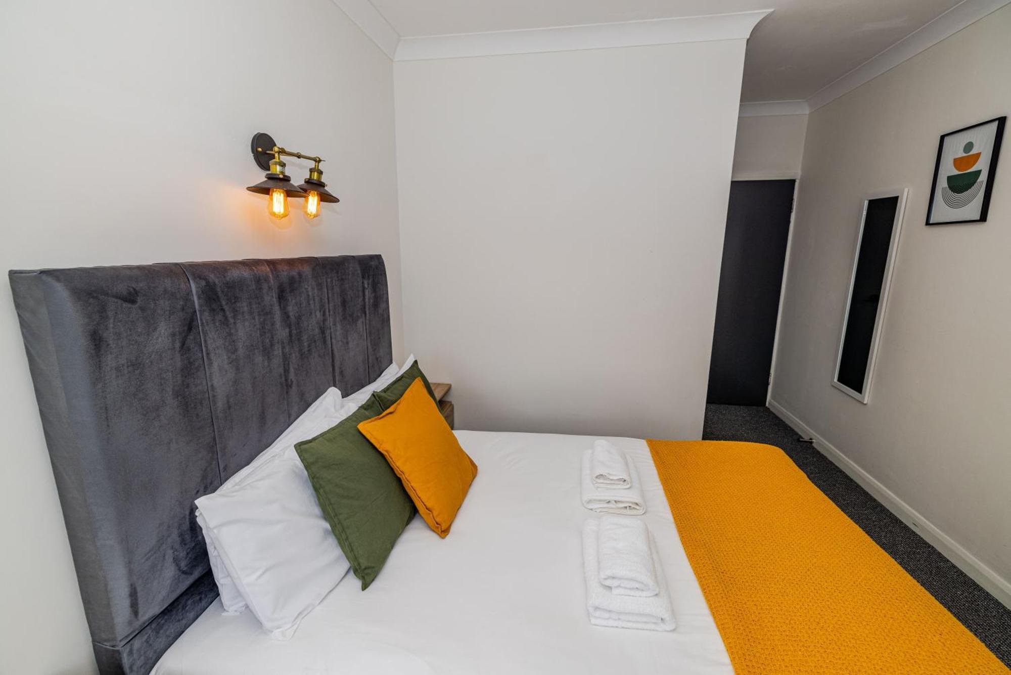 Woodford Hotel London Bagian luar foto