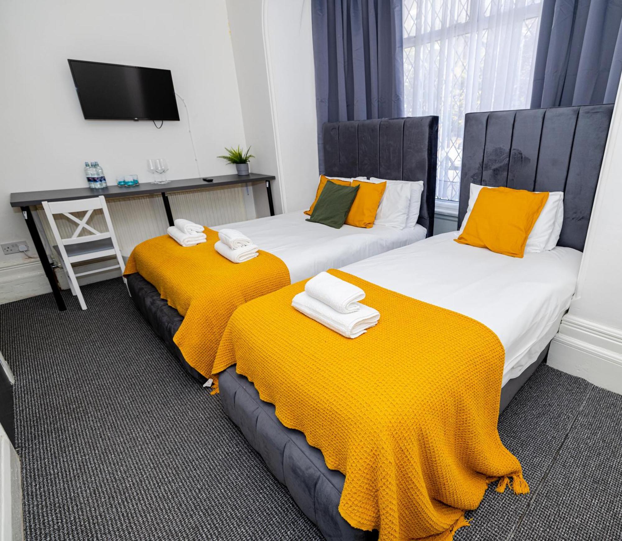 Woodford Hotel London Bagian luar foto